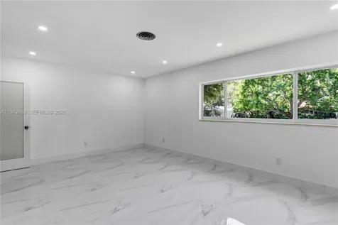 12525 SW 68th Court Pinecrest FL 33156