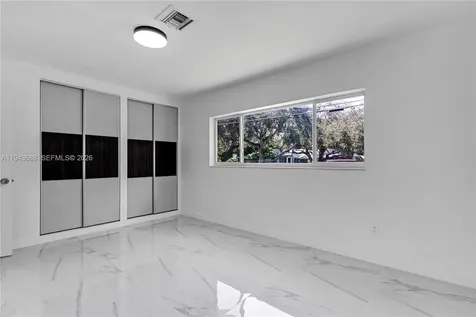 12525 SW 68th Court Pinecrest FL 33156