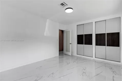 12525 SW 68th Court Pinecrest FL 33156