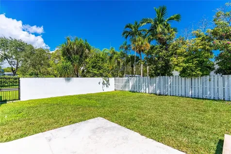 12525 SW 68th Court Pinecrest FL 33156