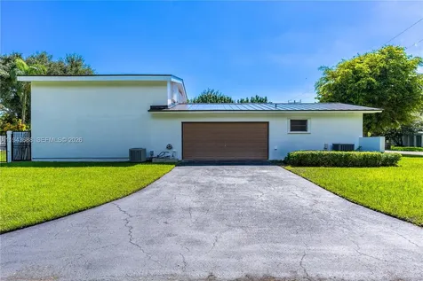 12525 SW 68th Court Pinecrest FL 33156