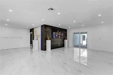12525 SW 68th Court Pinecrest FL 33156