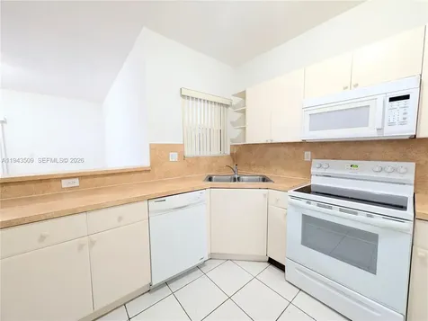 825 SW 6th Place Florida City FL 33034