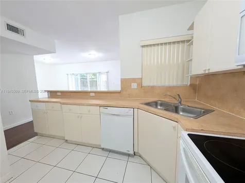 825 SW 6th Place Florida City FL 33034