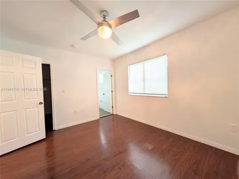 825 SW 6th Place Florida City FL 33034