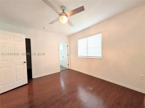 825 SW 6th Place Florida City FL 33034