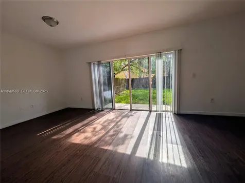 825 SW 6th Place Florida City FL 33034