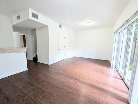 825 SW 6th Place Florida City FL 33034