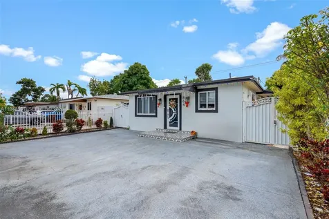 864 E 29th Street Hialeah FL 33013