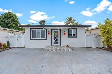 864 E 29th Street Hialeah FL 33013