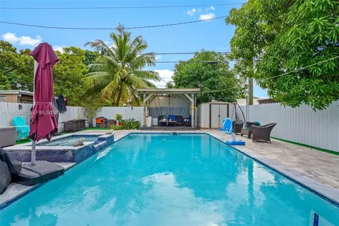 864 E 29th Street Hialeah FL 33013