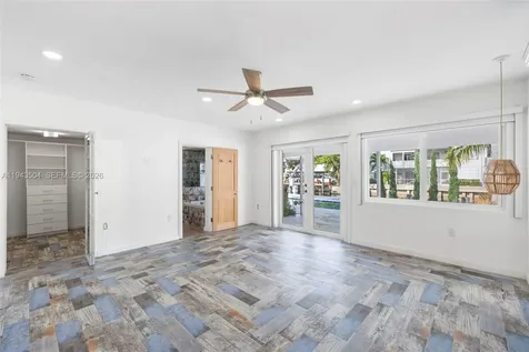1895 Ixora Road North Miami FL 33181