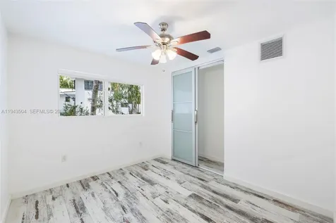 1895 Ixora Road North Miami FL 33181