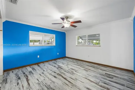 1895 Ixora Road North Miami FL 33181
