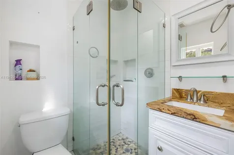 1895 Ixora Road North Miami FL 33181