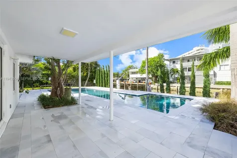 1895 Ixora Road North Miami FL 33181