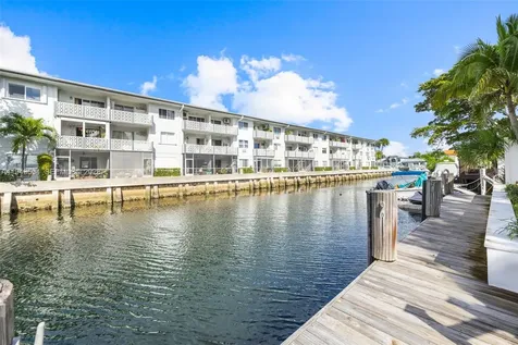 1895 Ixora Road North Miami FL 33181