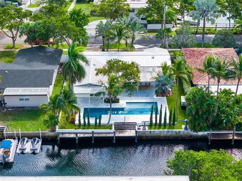 1895 Ixora Road North Miami FL 33181