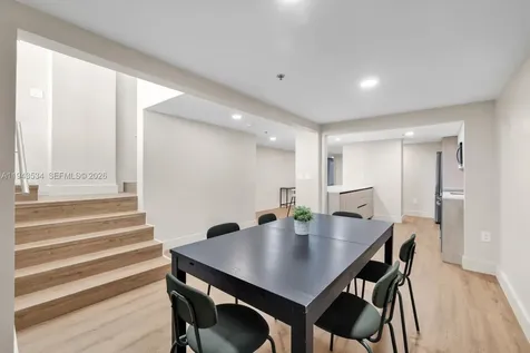 5445 Collins Avenue Miami Beach FL 33140