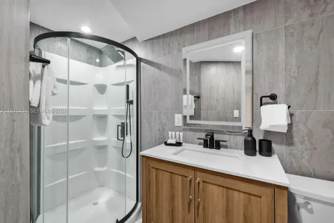 5445 Collins Avenue Miami Beach FL 33140