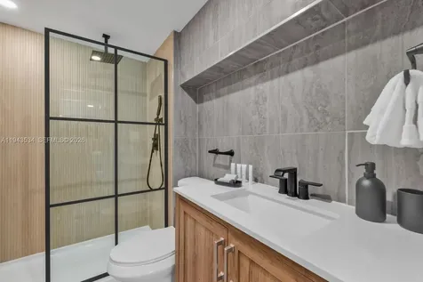 5445 Collins Avenue Miami Beach FL 33140