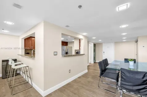 5445 Collins Avenue Miami Beach FL 33140