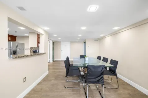 5445 Collins Avenue Miami Beach FL 33140