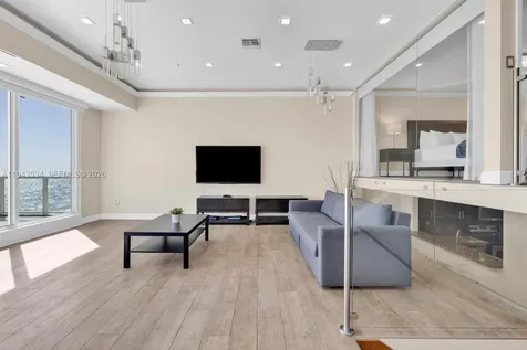 5445 Collins Avenue Miami Beach FL 33140