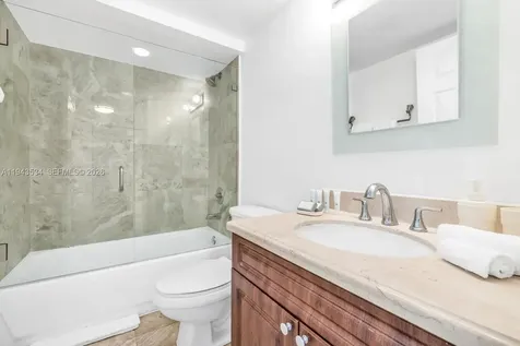 5445 Collins Avenue Miami Beach FL 33140