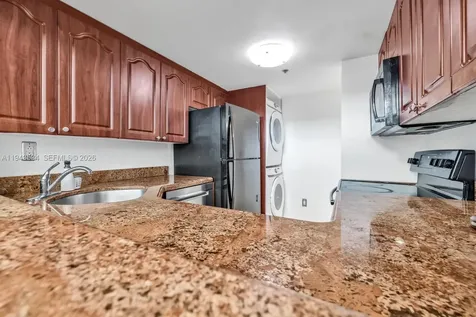 5445 Collins Avenue Miami Beach FL 33140