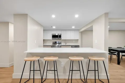 5445 Collins Avenue Miami Beach FL 33140