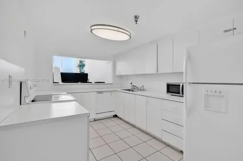 5445 Collins Avenue Miami Beach FL 33140