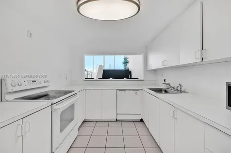 5445 Collins Avenue Miami Beach FL 33140