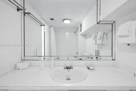 5445 Collins Avenue Miami Beach FL 33140