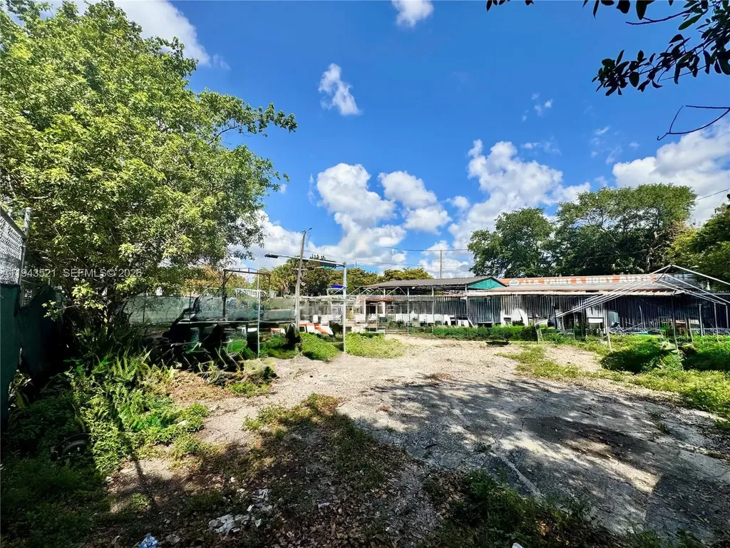 6501 NW 7th Avenue Miami FL 33150