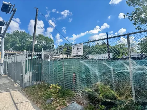 6501 NW 7th Avenue Miami FL 33150