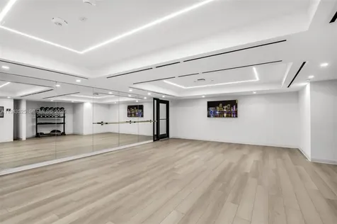 225 N Miami Avenue Miami FL 33128