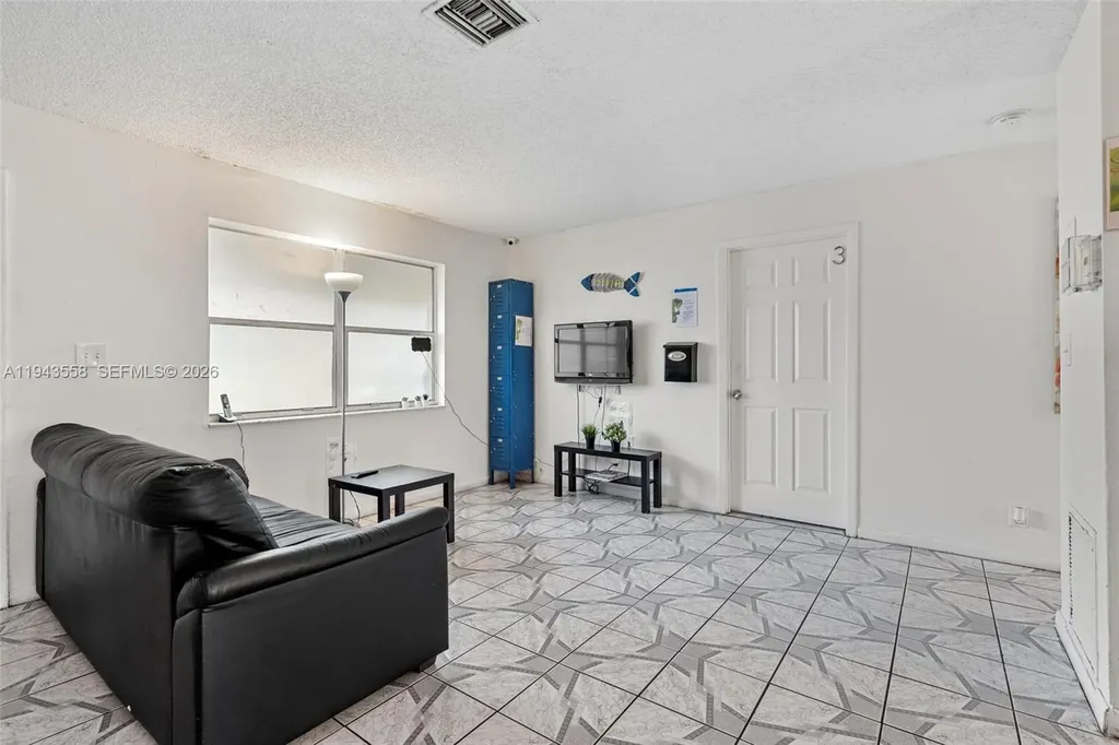 1112 NE 5th Avenue Fort Lauderdale FL 33304