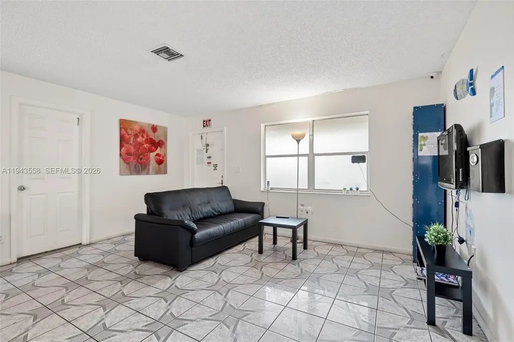 1112 NE 5th Avenue Fort Lauderdale FL 33304