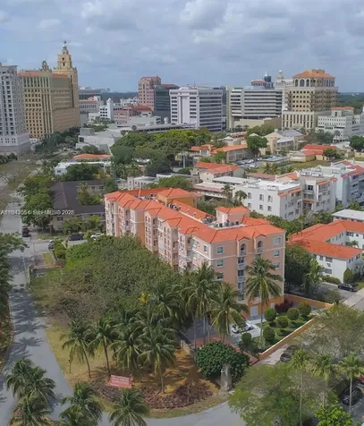 1 Alhambra Circle Coral Gables FL 33134