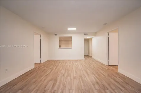 1 Alhambra Circle Coral Gables FL 33134