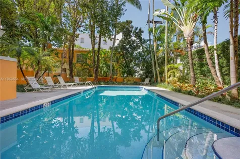 1 Alhambra Circle Coral Gables FL 33134