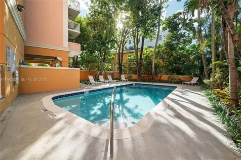 1 Alhambra Circle Coral Gables FL 33134