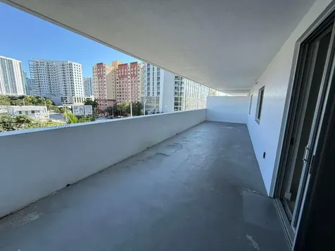 36 NW 6th Avenue Miami FL 33128