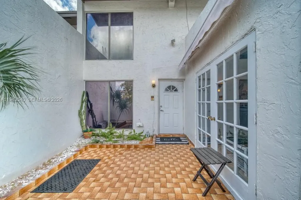 10920 SW 71st Street Miami FL 33173
