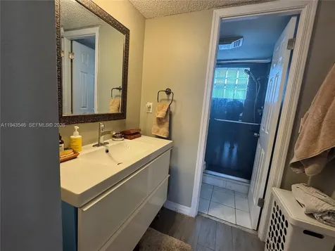 9450 Poinciana Place Davie FL 33324