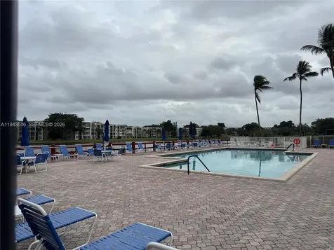 9450 Poinciana Place Davie FL 33324