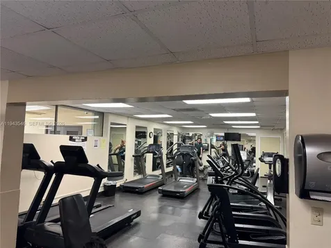 9450 Poinciana Place Davie FL 33324
