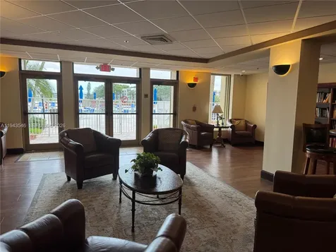 9450 Poinciana Place Davie FL 33324