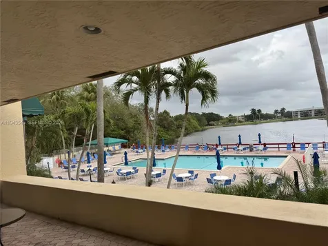 9450 Poinciana Place Davie FL 33324